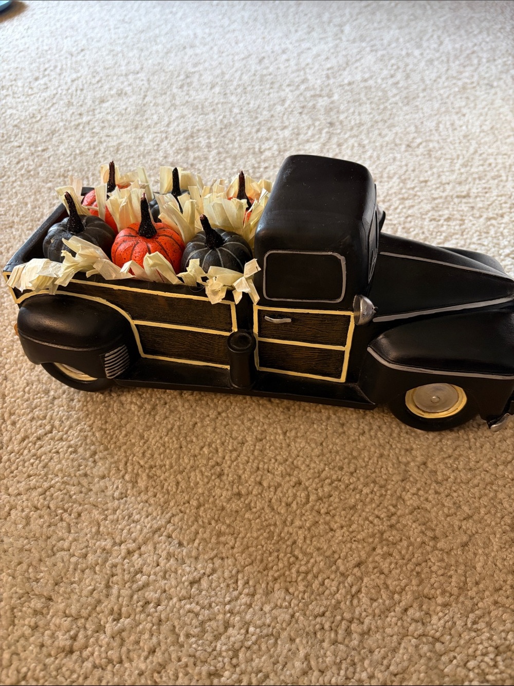 Black Vintage-Style Pickup Truck Decorated for Fall Pumpkin Centerpiece NWT